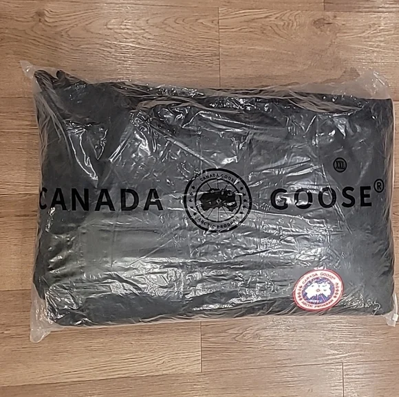 Canada Goose XXL Black Expedition Parka Fusion Fit Heritage WITH TAGS Coyote Fur - Picture 6 of 16